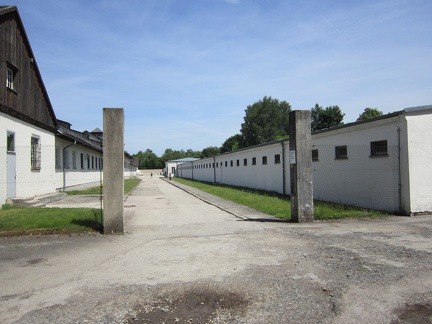 8 Lagerarrest - camp prison